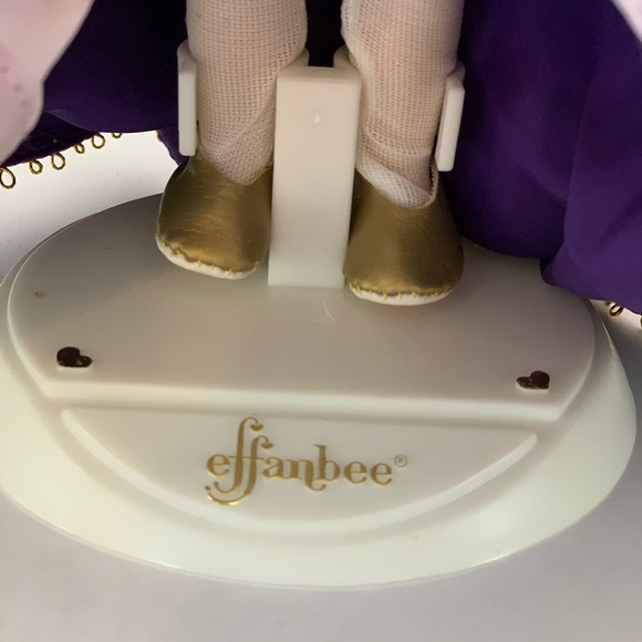 effanbee Sleeping Beauty Gallery Collection - Picture 9 of 9